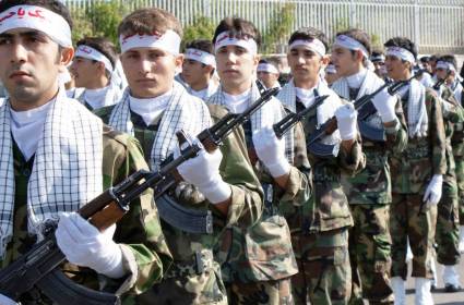 כוחות הבסיג': העם שומר המהפכה האסלאמית