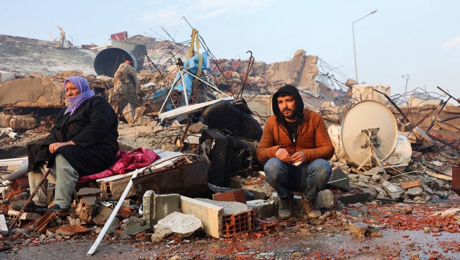 ضحايا الزلزال في سوريا: المبادئ تتجزأ والكيل بمكيالين