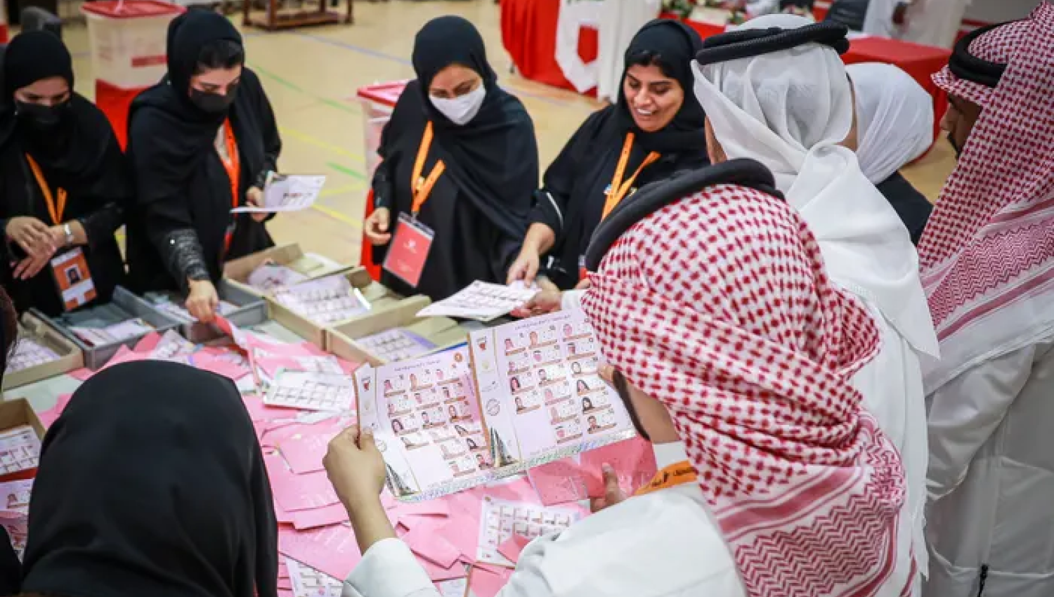 نتائج الانتخابات الصورية في البحرين: لمزيد من الاستبداد والانتهاكات