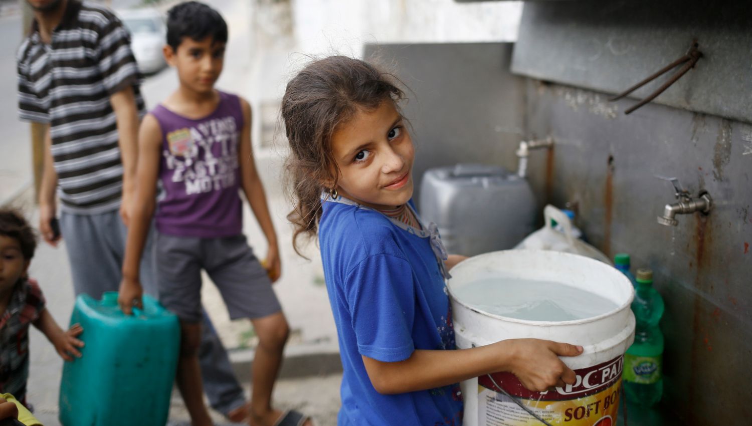 "إسرائيل" تقطع المياه عن قطاع غزة