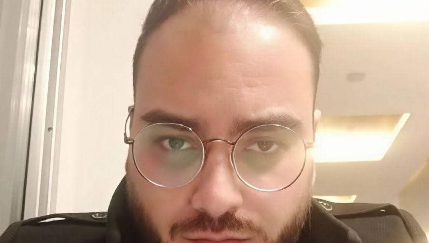 حسين شكرون