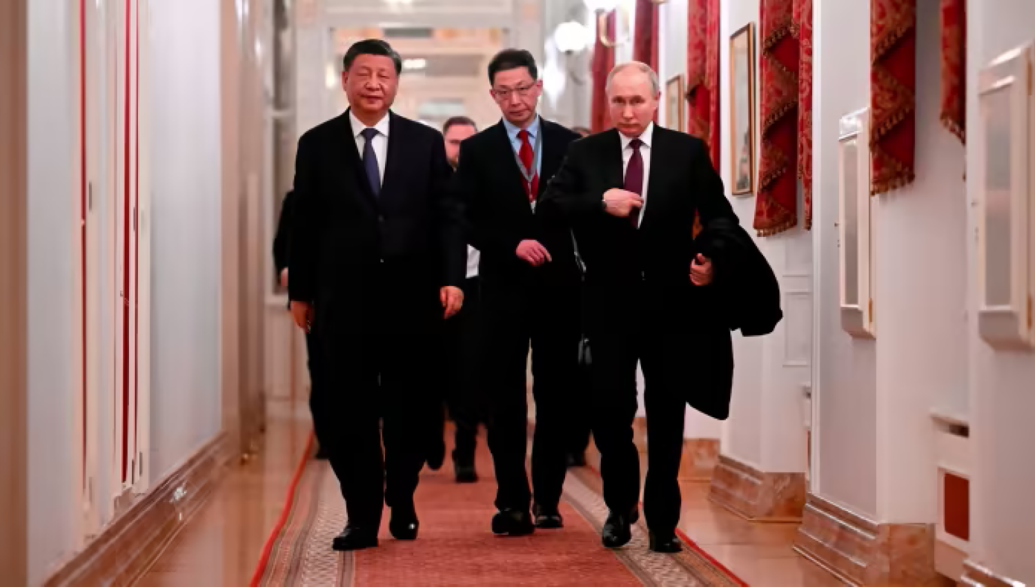 فورين أفيرز: ليس أمام روسيا سوى الإذعان للصين