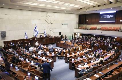 انتخابات الكنيست ومأزق الـ61: هل يصبح الصوت العربي مفتاح تشكيل الحكومة؟