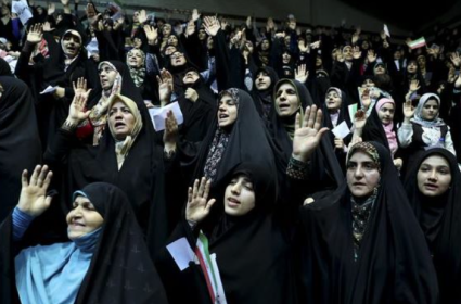 الغرب غاضب من النساء الإيرانيات!