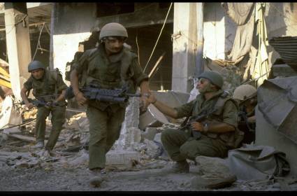 اندحار كيان الاحتلال من بيروت 1982 