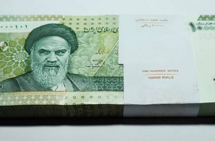 ميدل إيست آي: العقوبات لم تكسر إيران، بل جعلتها أكثر صلابة