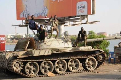 كوينسي: معركة الخرطوم ستُحسم في القاهرة وأنقرة وأبوظبي