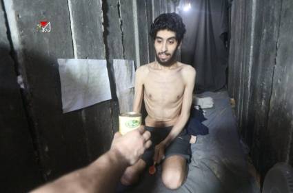 "إسرائيل" تحاصر أسراها وتحاكم من لا يملك الطعام