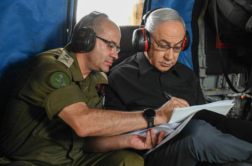 المرشح الأبرز لرئاسة الموساد: السكرتير العسكري لنتنياهو