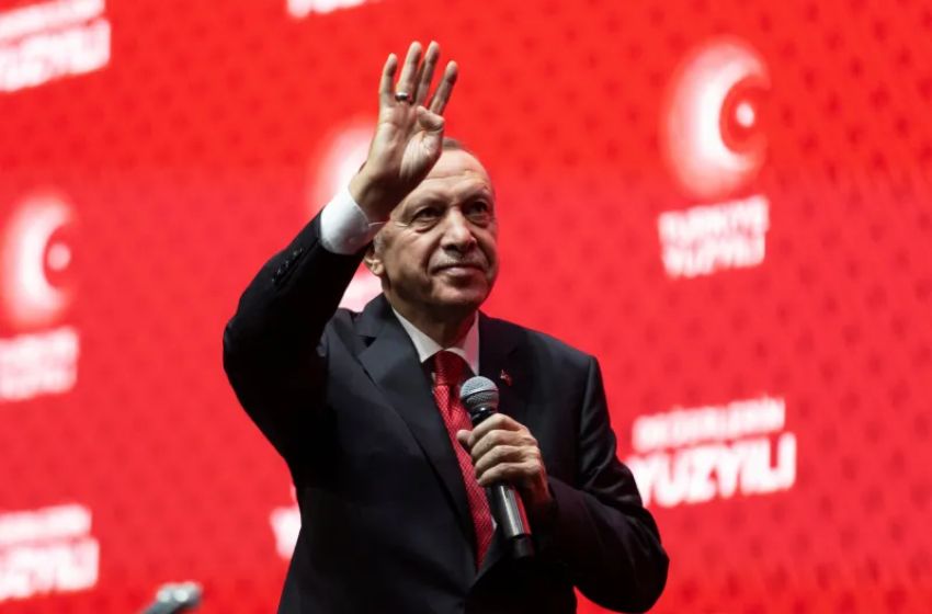 فورين أفيرز: ماذا سيفعل أردوغان للبقاء في السلطة؟