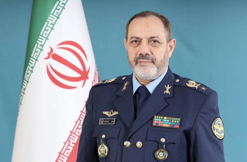 العميد نصير زاده: مسيرة عسكرية حافلة بالثقة