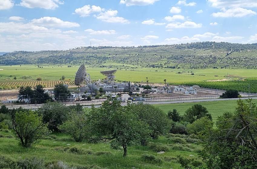 بطاقة هدف: محطة إيلا للاتصالات الفضائية