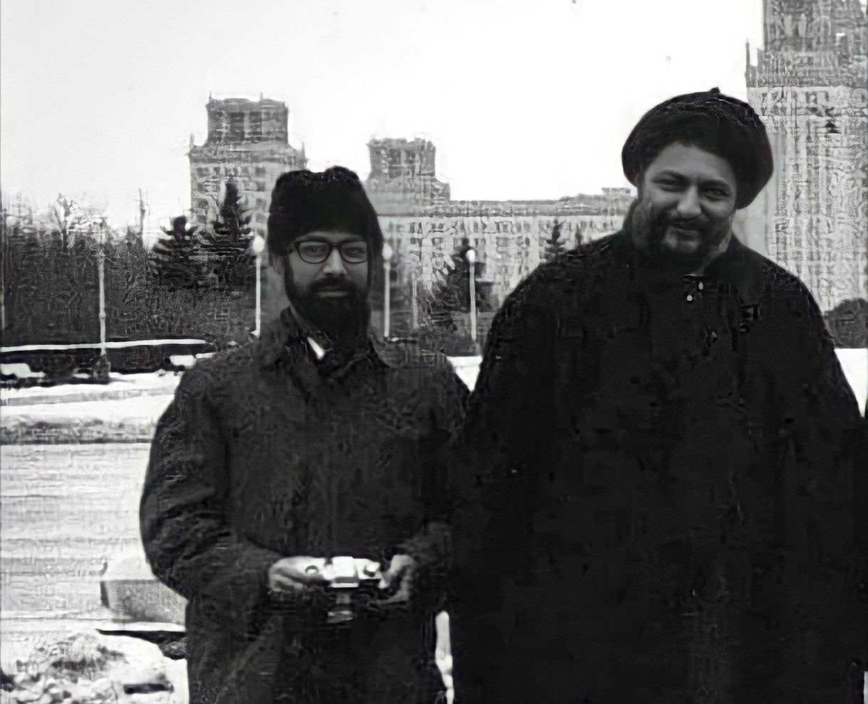 الشهيد مصطفى شمران مع السيد موسى الصدر